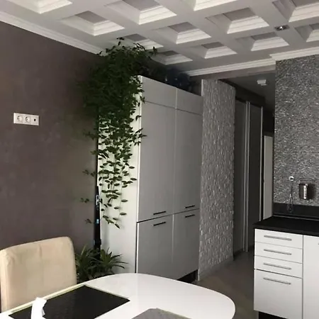 Lovely Entrecampos Διαμέρισμα